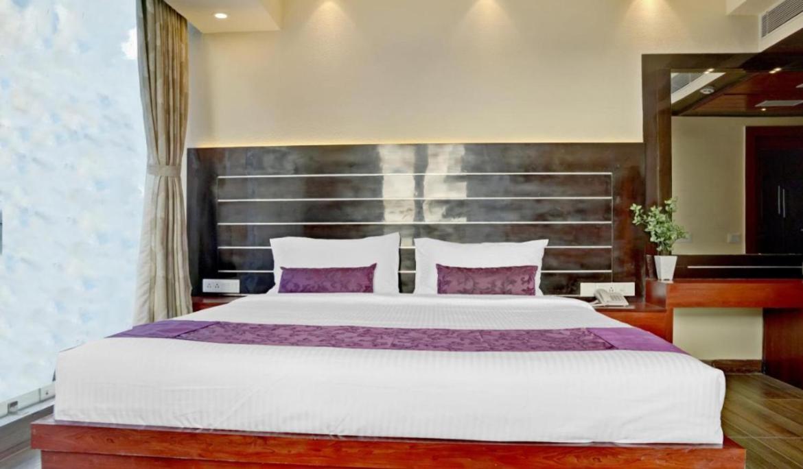 Lotus Tulip Premium Boutique Hotel- Rated Area Near Bus-stand And Railway Station * Mathura