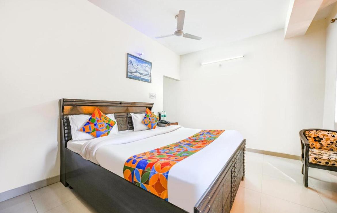 Lotus Tulip Premium Boutique Hotel- Rated Area Near Bus-stand And Railway Station * Mathura